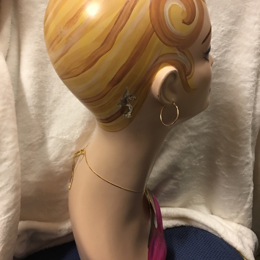 Vintage lady head mannequin ( Earrings & Necklace not included) - Picture 4 of 8